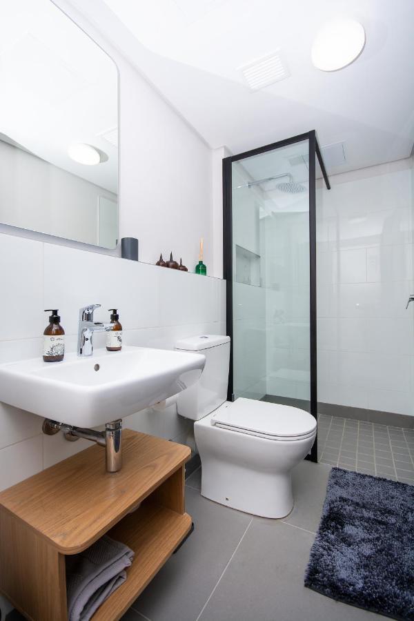 Stylish 104 The Aster Apartment เคปทาวน์ ภายนอก รูปภาพ