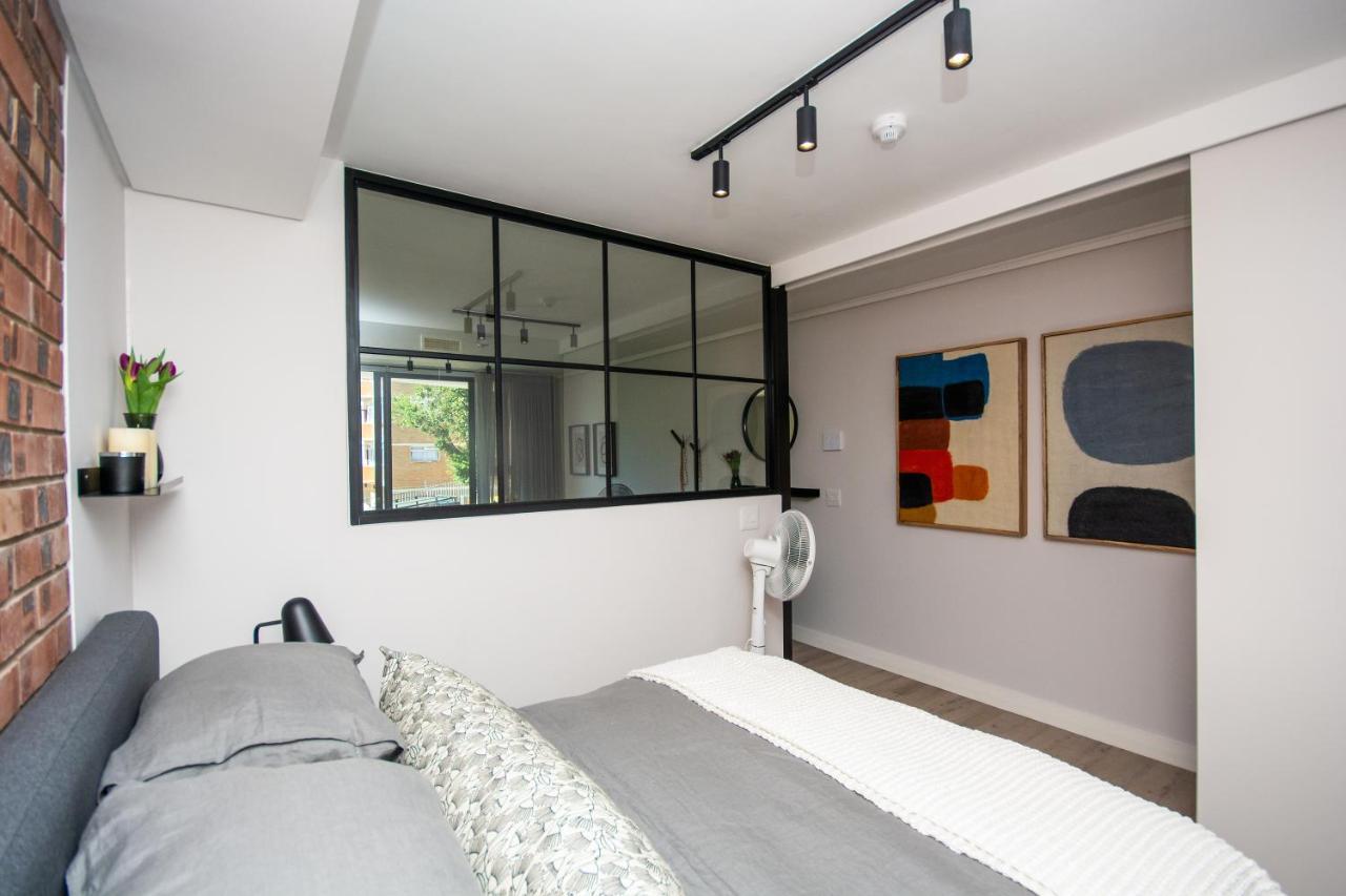 Stylish 104 The Aster Apartment เคปทาวน์ ภายนอก รูปภาพ