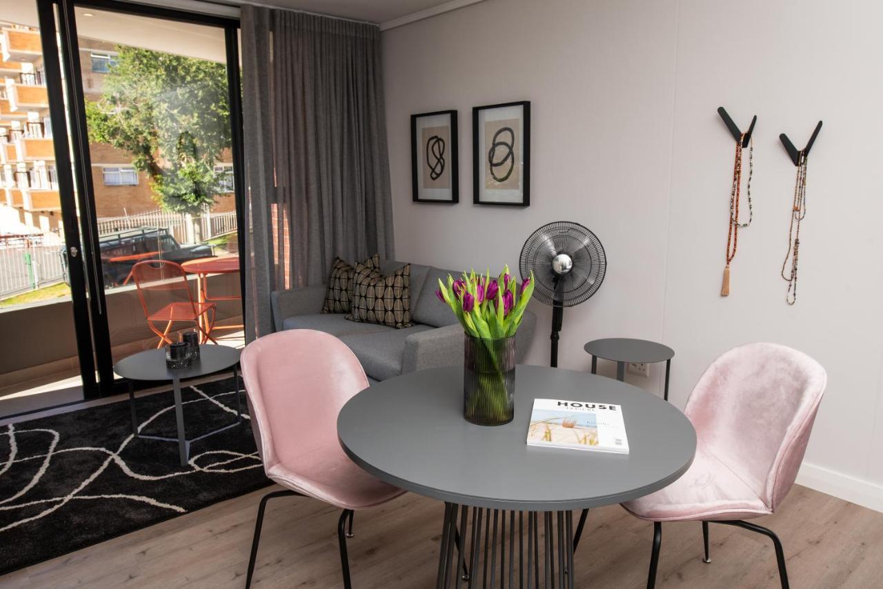 Stylish 104 The Aster Apartment เคปทาวน์ ภายนอก รูปภาพ